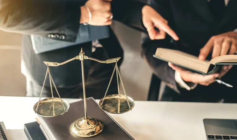 Şirketlerin Avukat Bulundurma Zorunluluğu